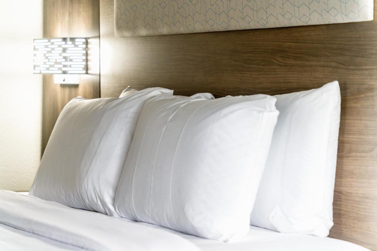 Holiday Inn Express & Suites Phoenix - Mesa West By Ihg Εξωτερικό φωτογραφία
