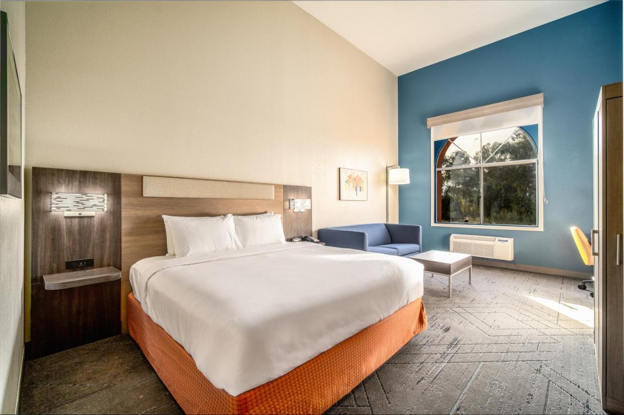 Holiday Inn Express & Suites Phoenix - Mesa West By Ihg Εξωτερικό φωτογραφία