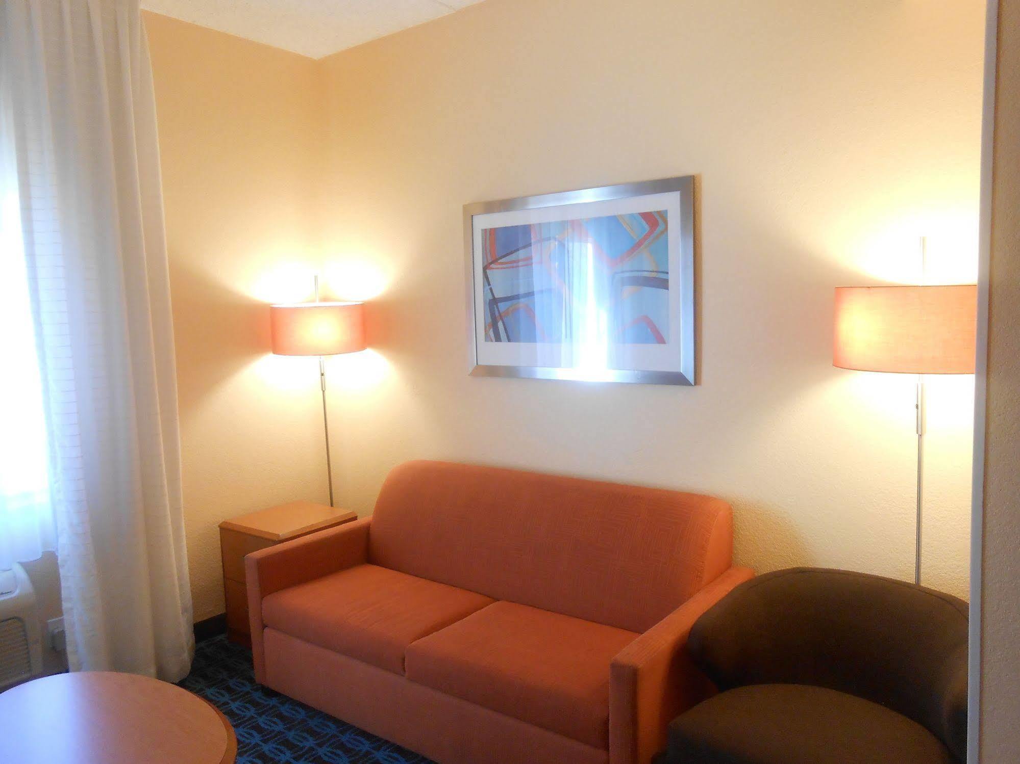 Holiday Inn Express & Suites Phoenix - Mesa West By Ihg Εξωτερικό φωτογραφία