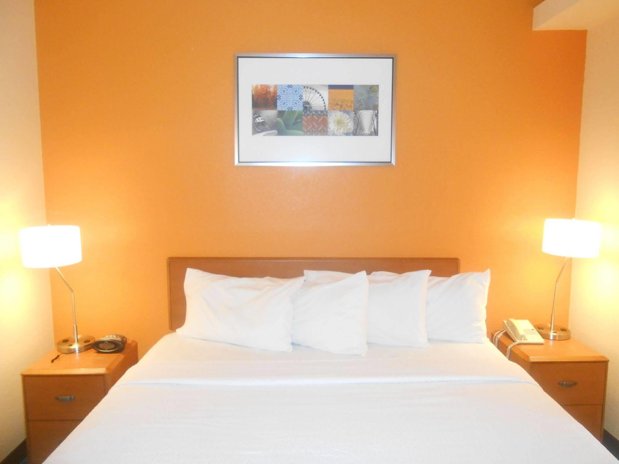 Holiday Inn Express & Suites Phoenix - Mesa West By Ihg Εξωτερικό φωτογραφία