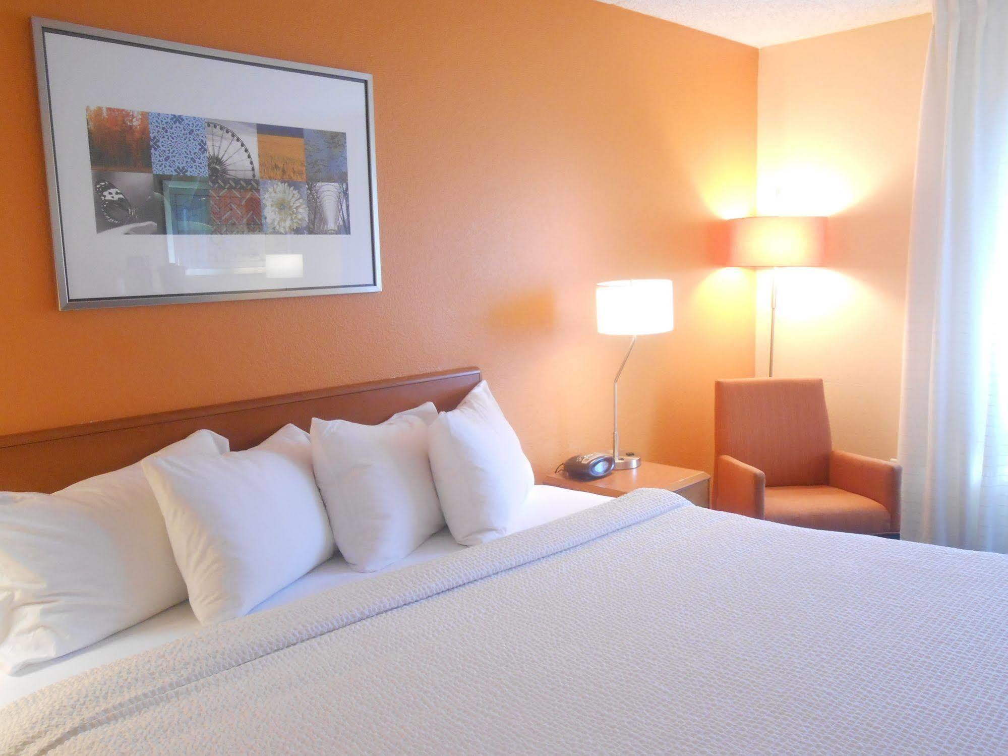 Holiday Inn Express & Suites Phoenix - Mesa West By Ihg Εξωτερικό φωτογραφία